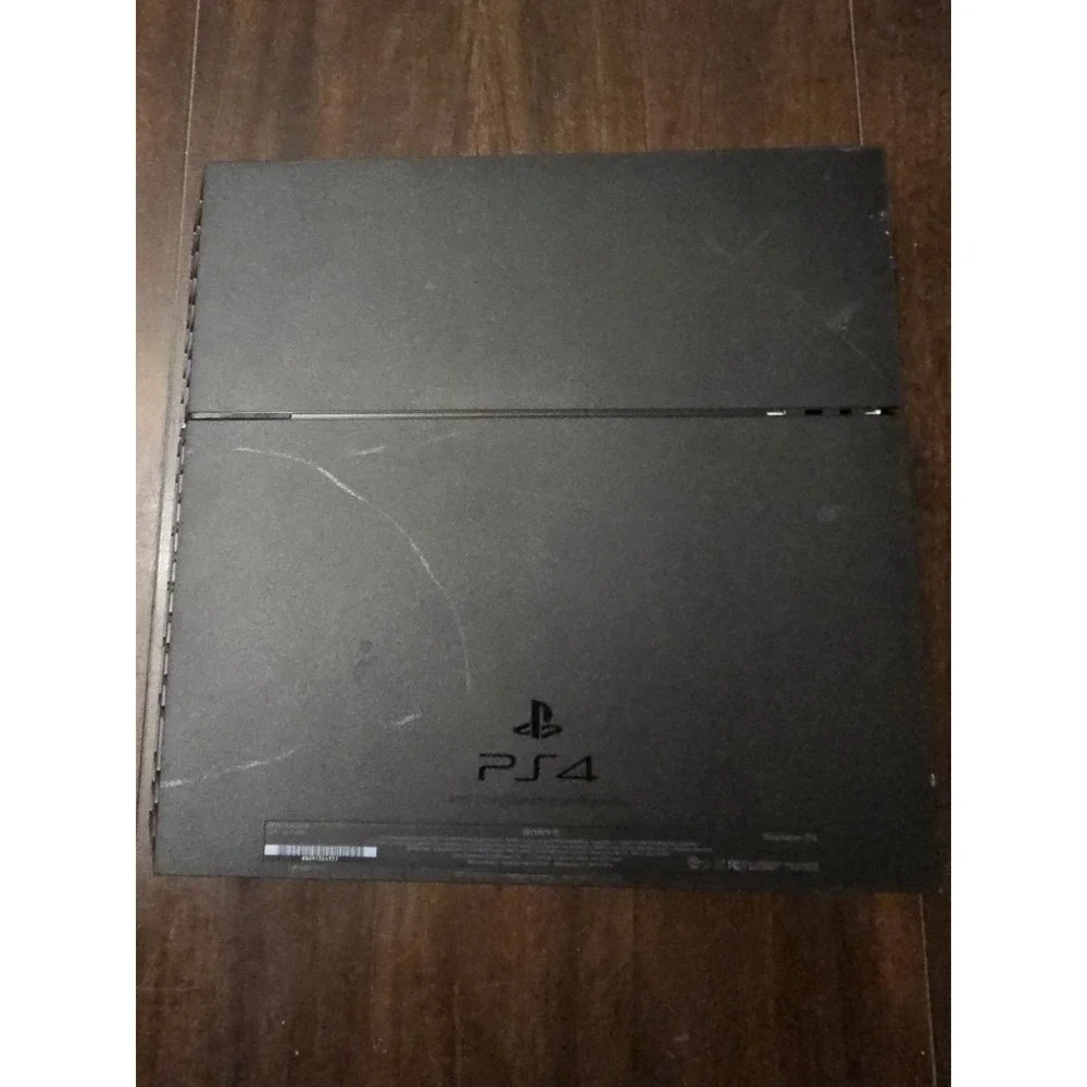 Sony PlayStation 4 500GB Console With One Controller 1 Game‎ And Wires TESTED